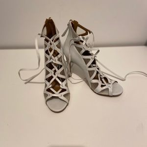 Aquazzura 6.5 white leather mesh gold zipper